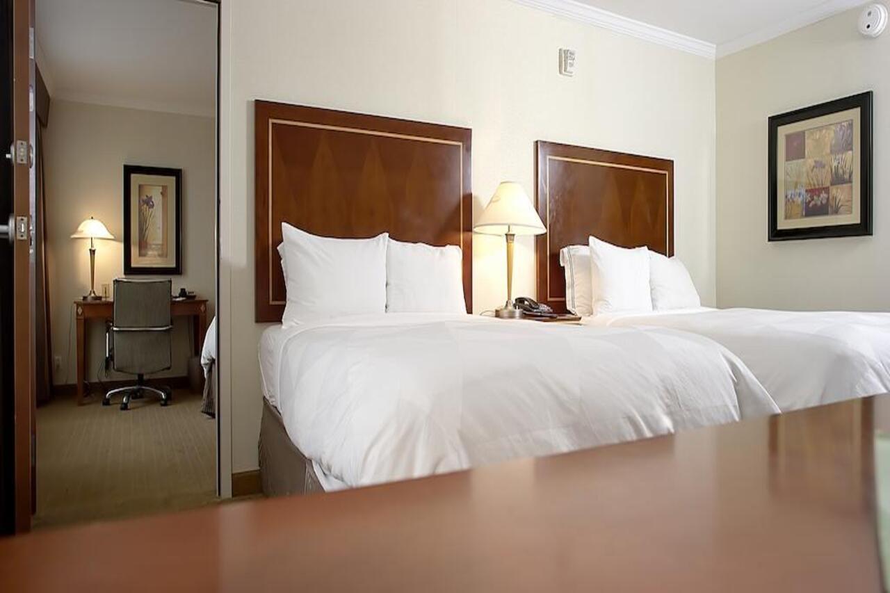 Hotel Executive Suites Картерет Екстериор снимка