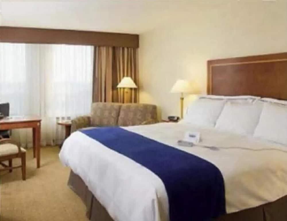 Hotel Executive Suites Картерет Екстериор снимка