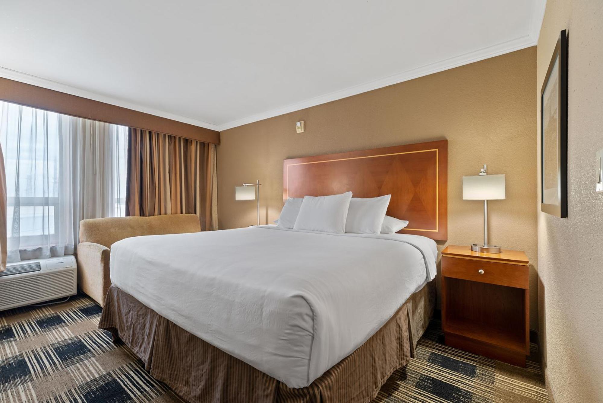 Hotel Executive Suites Картерет Екстериор снимка