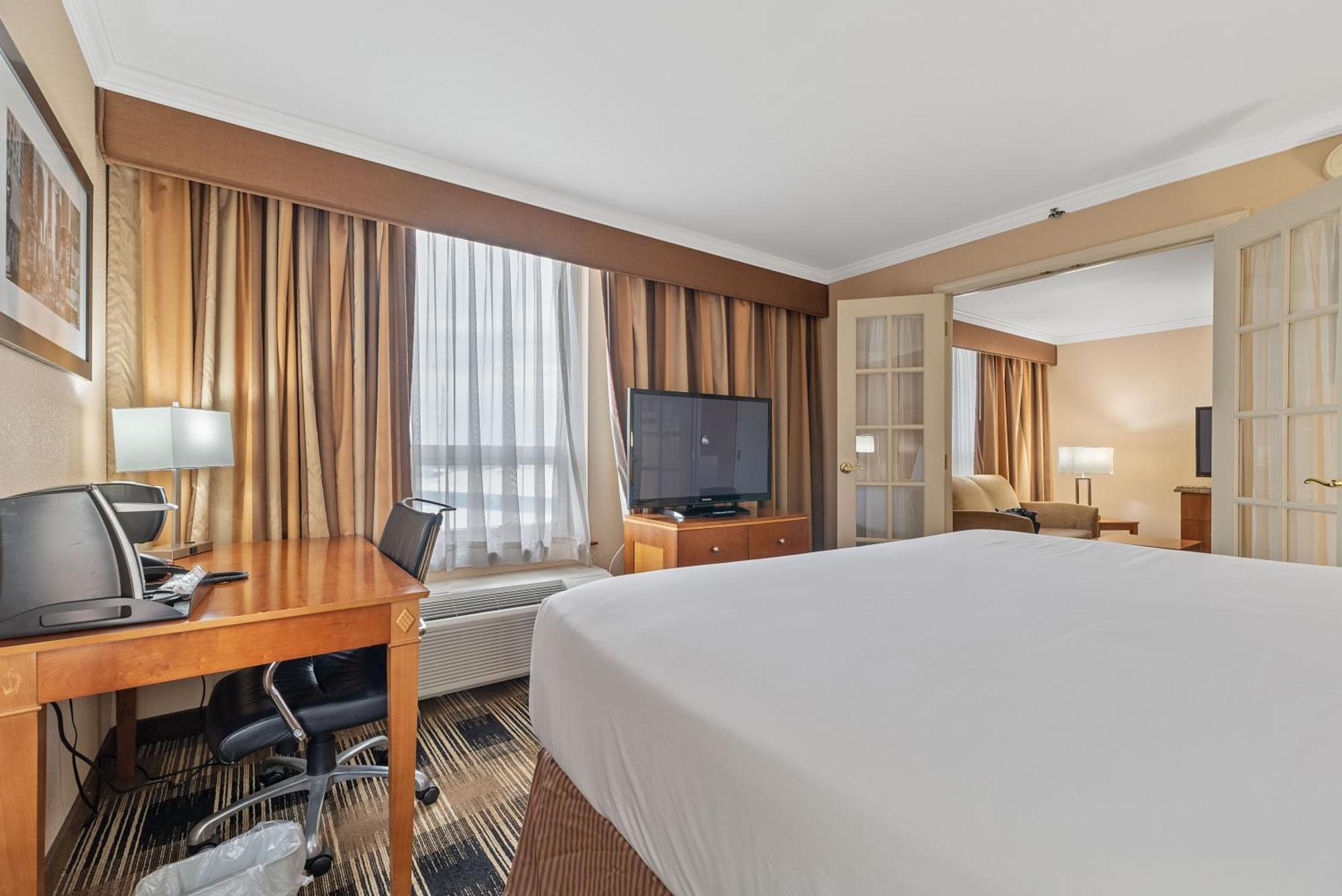 Hotel Executive Suites Картерет Екстериор снимка