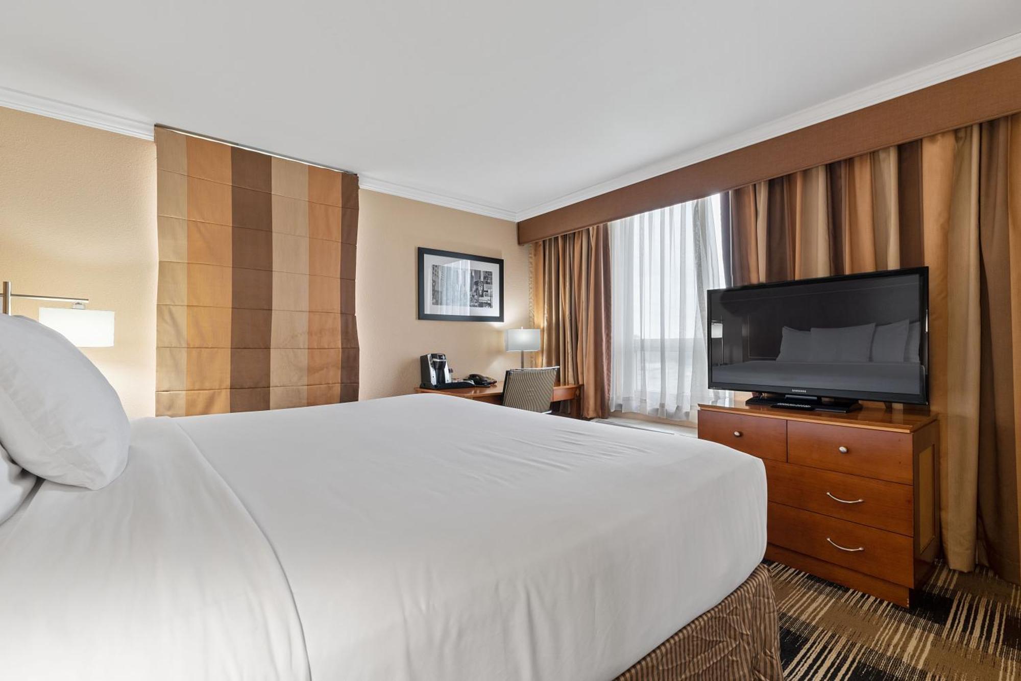 Hotel Executive Suites Картерет Екстериор снимка