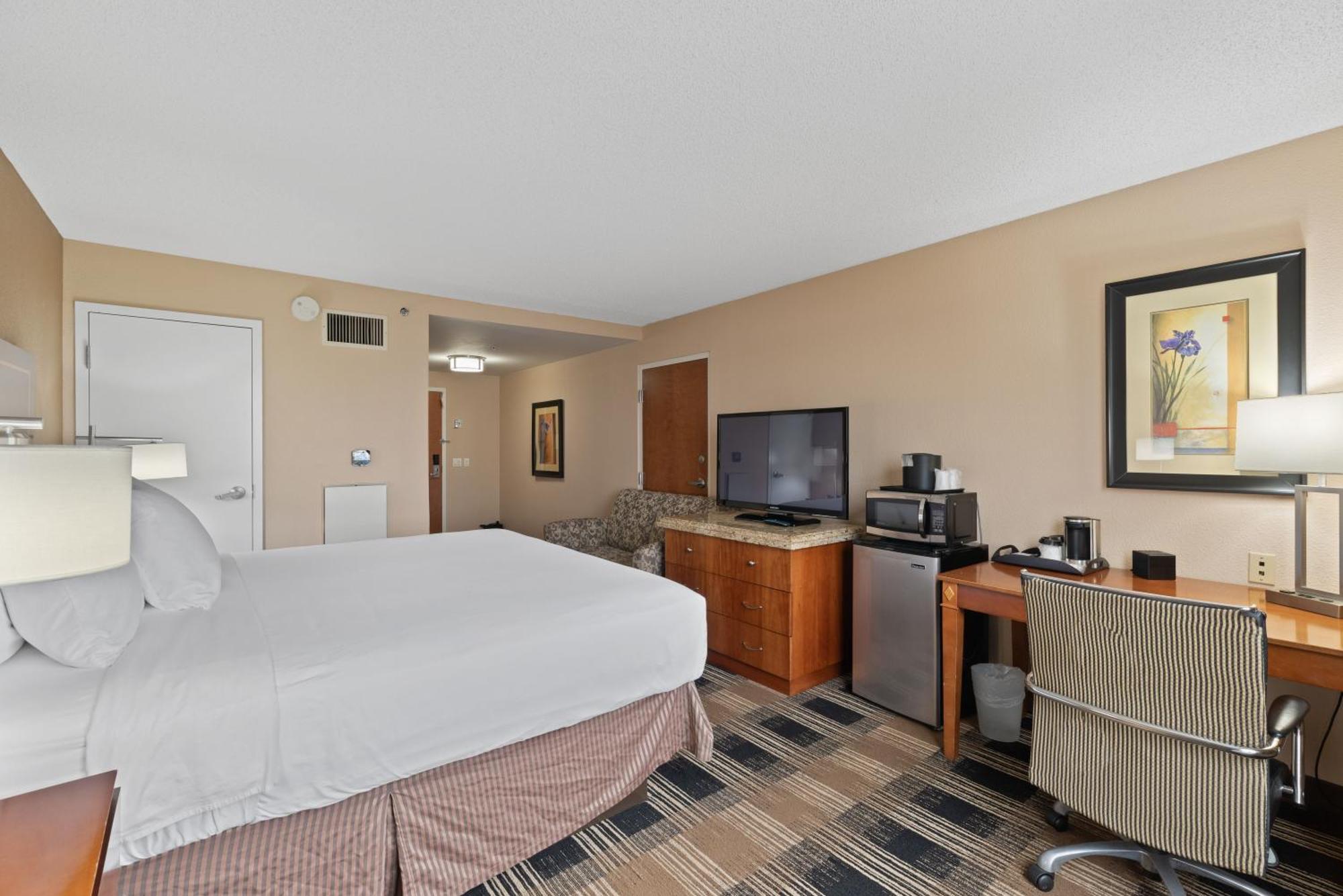 Hotel Executive Suites Картерет Екстериор снимка